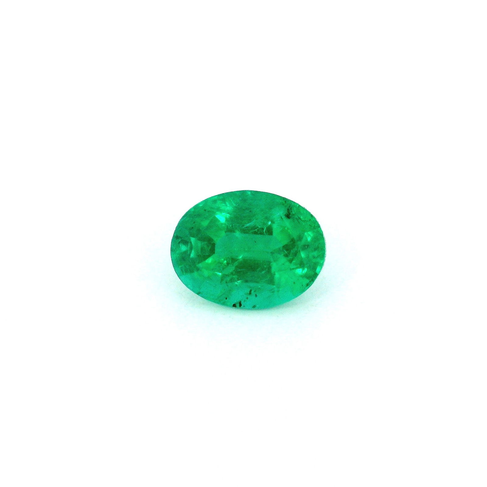 Loose Emerald Gemstone - GSI Oval 1.36ct Green SI: Loose Emerald Gemstone - GSI Oval 1.36ct Green SI This listing features Loose Emerald Gemstone - GSI Oval 1.36ct Green SI. Item specifics are provided below. Item Specifics: Type: Emerald Carat: