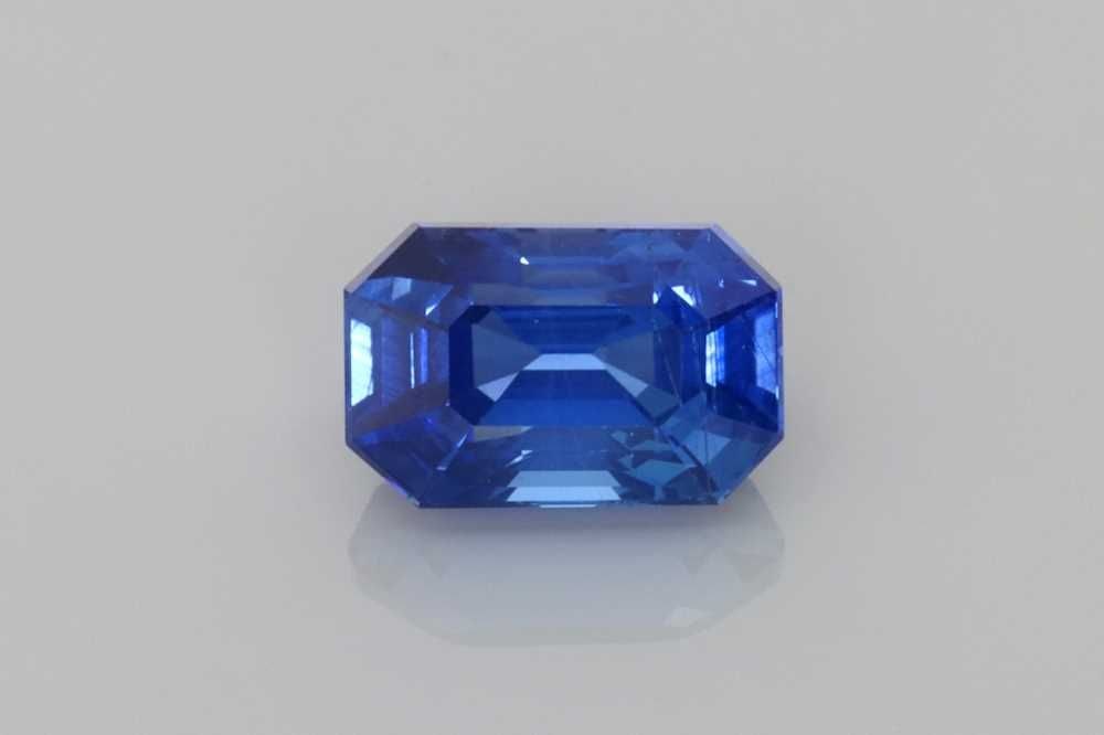 Loose Sapphire Gemstone - Emerald 1.15ct Blue EC: Loose Sapphire Gemstone - Emerald 1.15ct Blue EC This listing features Loose Sapphire Gemstone - Emerald 1.15ct Blue EC. Item specifics are provided below. Item Specifics: Type: Sapphire Carat: 1.15 C