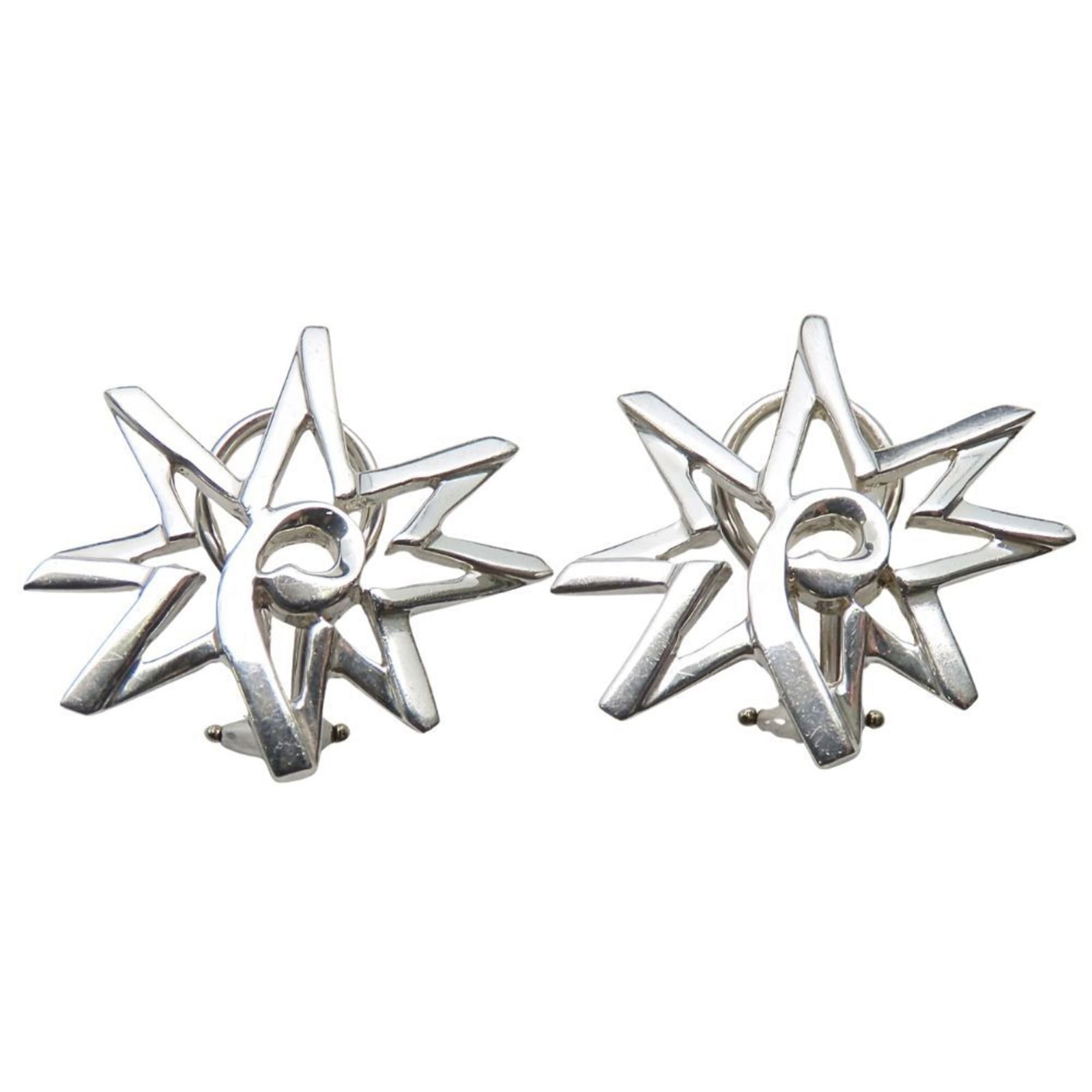 925 Tiffany Clip Earrings Silver: 925 Tiffany Clip Earrings Silver This listing features 925 Tiffany Clip Earrings Silver. Item specifics are provided below. Item Specifics: Brand: Tiffany Type: Clip Earrings Gender: Women Material: