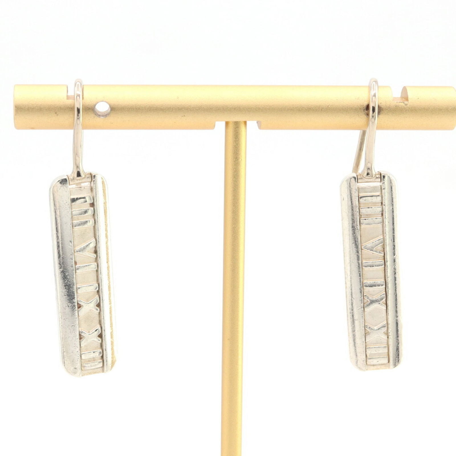 925 Tiffany Drop Earrings Sterling Silver: 925 Tiffany Drop Earrings Sterling Silver This listing features 925 Tiffany Drop Earrings Sterling Silver. Item specifics are provided below. Item Specifics: Brand: Tiffany Type: Drop Earrings Gender: