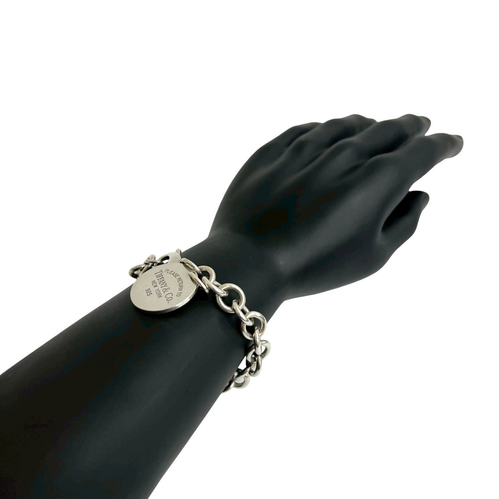 925 Tiffany Charm Bracelet Silver: 925 Tiffany Charm Bracelet Silver This listing features 925 Tiffany Charm Bracelet Silver. Item specifics are provided below. Item Specifics: Brand: Tiffany Type: Charm Bracelet Gender: Women Material