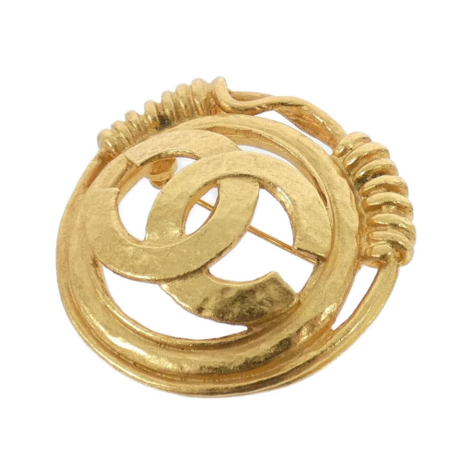 Brooch Chanel: Brooch Chanel This listing features Brooch Chanel. Item specifics are provided below. Item Specifics: Brand: Chanel Type: Brooch Gender: Women Color: Gold Size (Hxwxd): 4.2cm x 4cm / 1.65'' x 1.57'' C