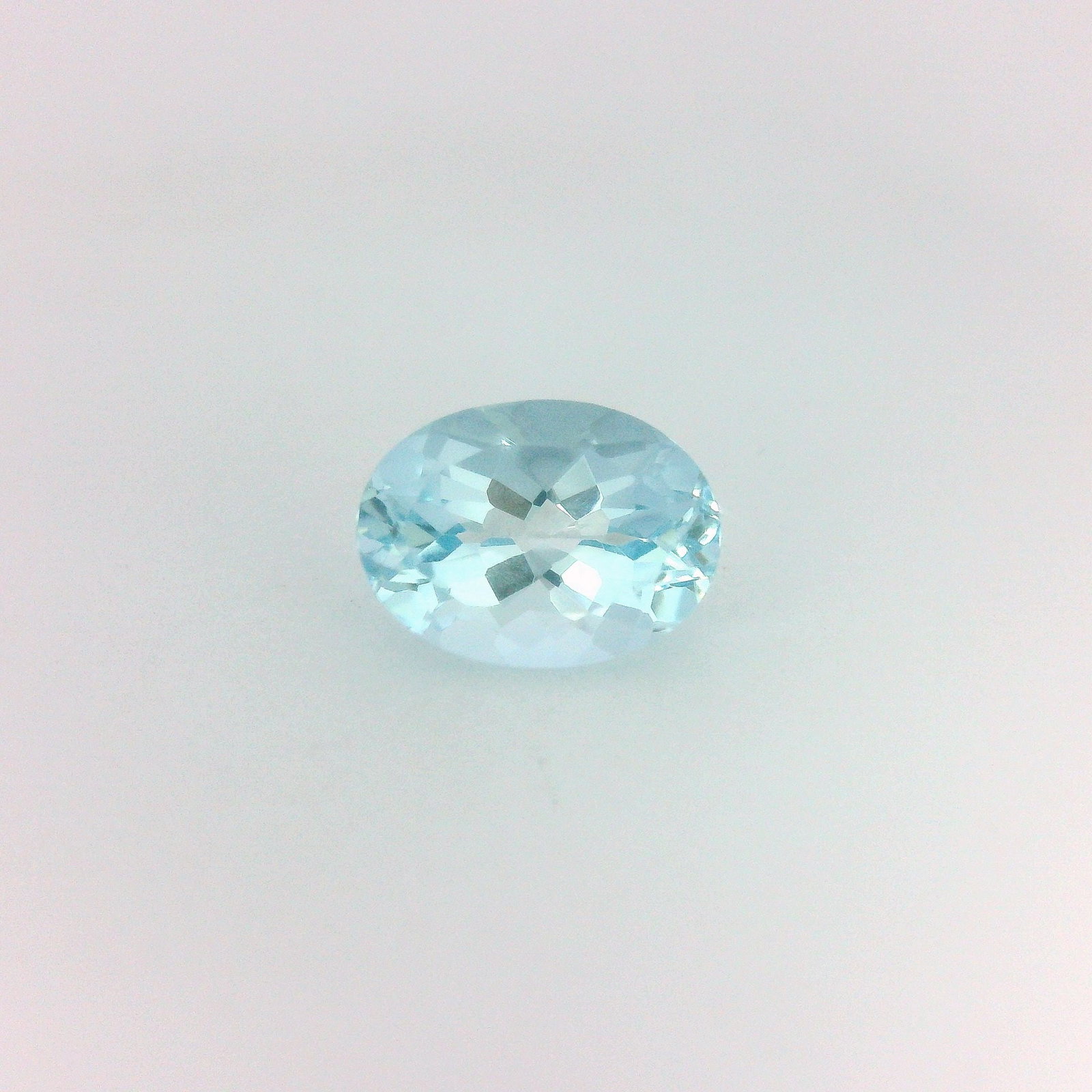 Loose Aquamarine Gemstone - GSI Oval 1.28ct Blue EC: Loose Aquamarine Gemstone - GSI Oval 1.28ct Blue EC This listing features Loose Aquamarine Gemstone - GSI Oval 1.28ct Blue EC. Item specifics are provided below. Item Specifics: Type: Aquamarine Carat