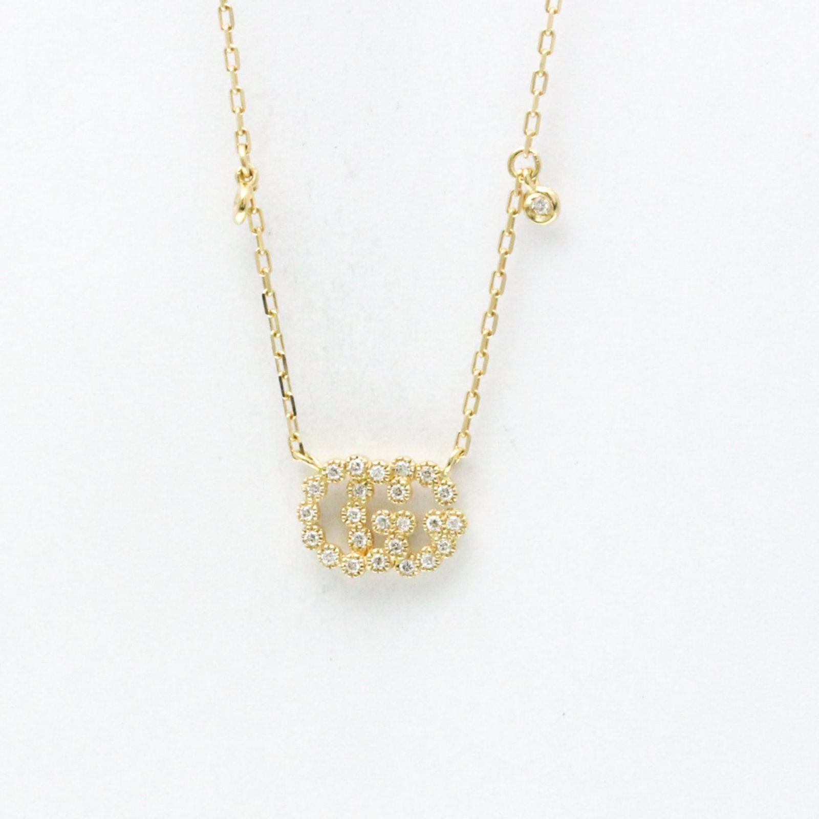 Women Fashion Pendant Necklace (Gold) - Gucci GG Logo Diamond Necklace Yellow Gold (18K) Diamond Men: Women Fashion Pendant Necklace (Gold) - Gucci GG Logo Diamond Necklace Yellow Gold (18K) Diamond Men This listing features Women Fashion Pendant Necklace (Gold) - Gucci GG Logo Diamond Necklace Yellow