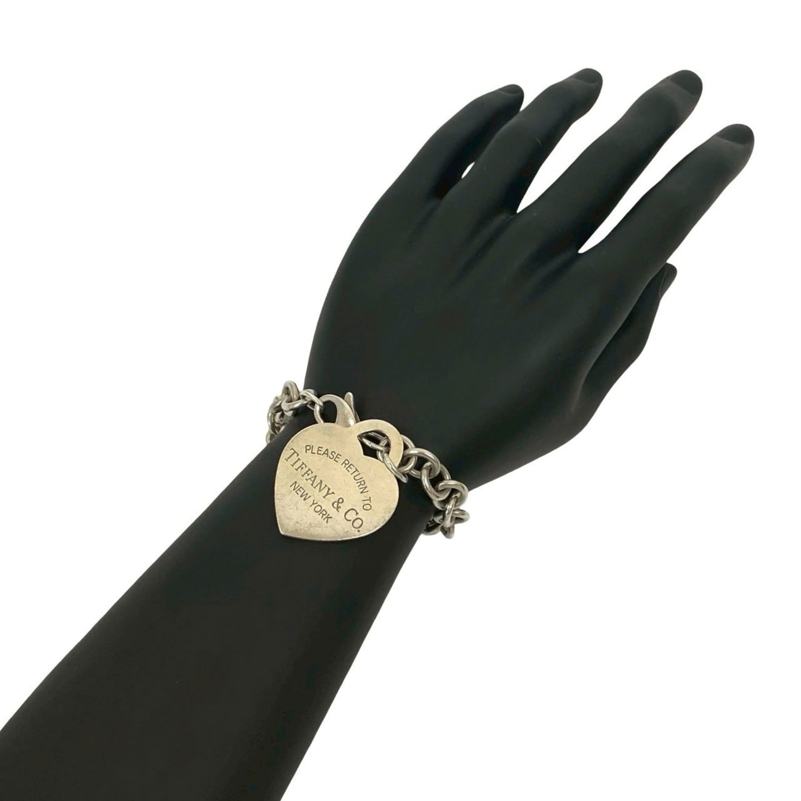 925 Tiffany Charm Bracelet Silver: 925 Tiffany Charm Bracelet Silver This listing features 925 Tiffany Charm Bracelet Silver. Item specifics are provided below. Item Specifics: Brand: Tiffany Type: Charm Bracelet Gender: Women Material