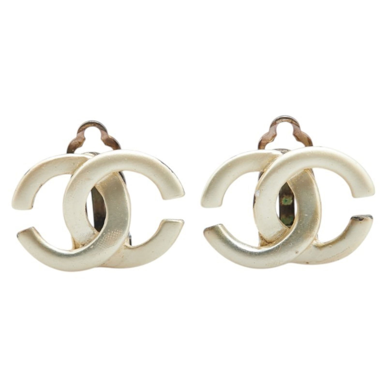 Earrings Chanel Clip: Earrings Chanel Clip This listing features Earrings Chanel Clip. Item specifics are provided below. Item Specifics: Brand: Chanel Type: Clip Earrings Gender: Women Color: White Size (Hxwxd): 14.00mm x