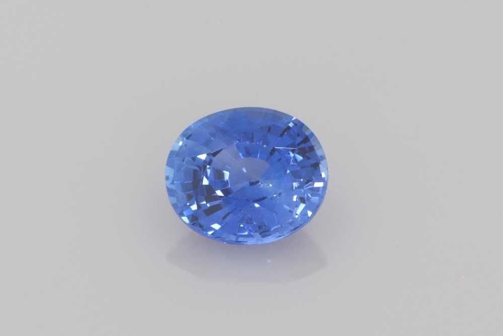Loose Sapphire Gemstone - Oval 1.06ct Blue EC: Loose Sapphire Gemstone - Oval 1.06ct Blue EC This listing features Loose Sapphire Gemstone - Oval 1.06ct Blue EC. Item specifics are provided below. Item Specifics: Type: Sapphire Carat: 1.06 Cut: Fa