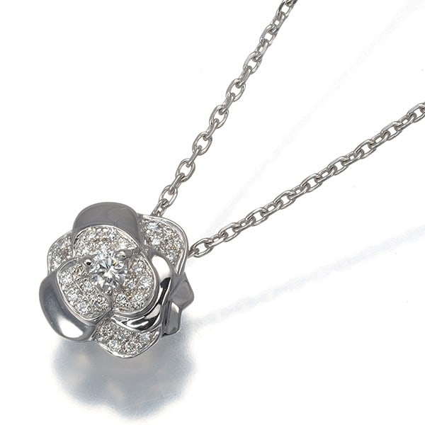 Gold Chanel Necklace Diamond Camelia 18K 750 White: Gold Chanel Necklace Diamond Camelia 18K 750 White This listing features Gold Chanel Necklace Diamond Camelia 18K 750 White. Item specifics are provided below. Item Specifics: Country Of Origin: Franc