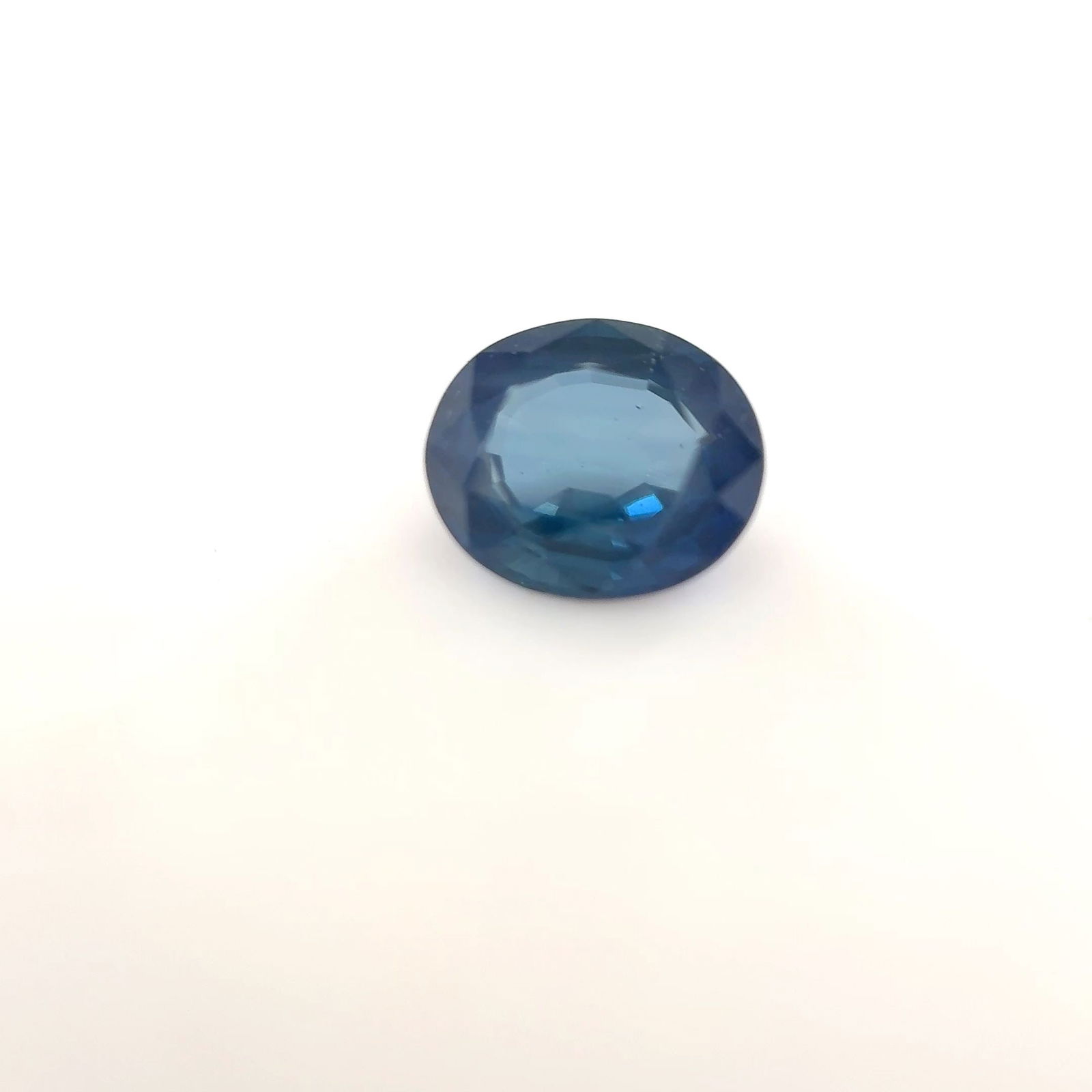 Loose Sapphire Gemstone - Oval 1.06ct Blue EC: Loose Sapphire Gemstone - Oval 1.06ct Blue EC This listing features Loose Sapphire Gemstone - Oval 1.06ct Blue EC. Item specifics are provided below. Item Specifics: Type: Sapphire Carat: 1.06 Cut: