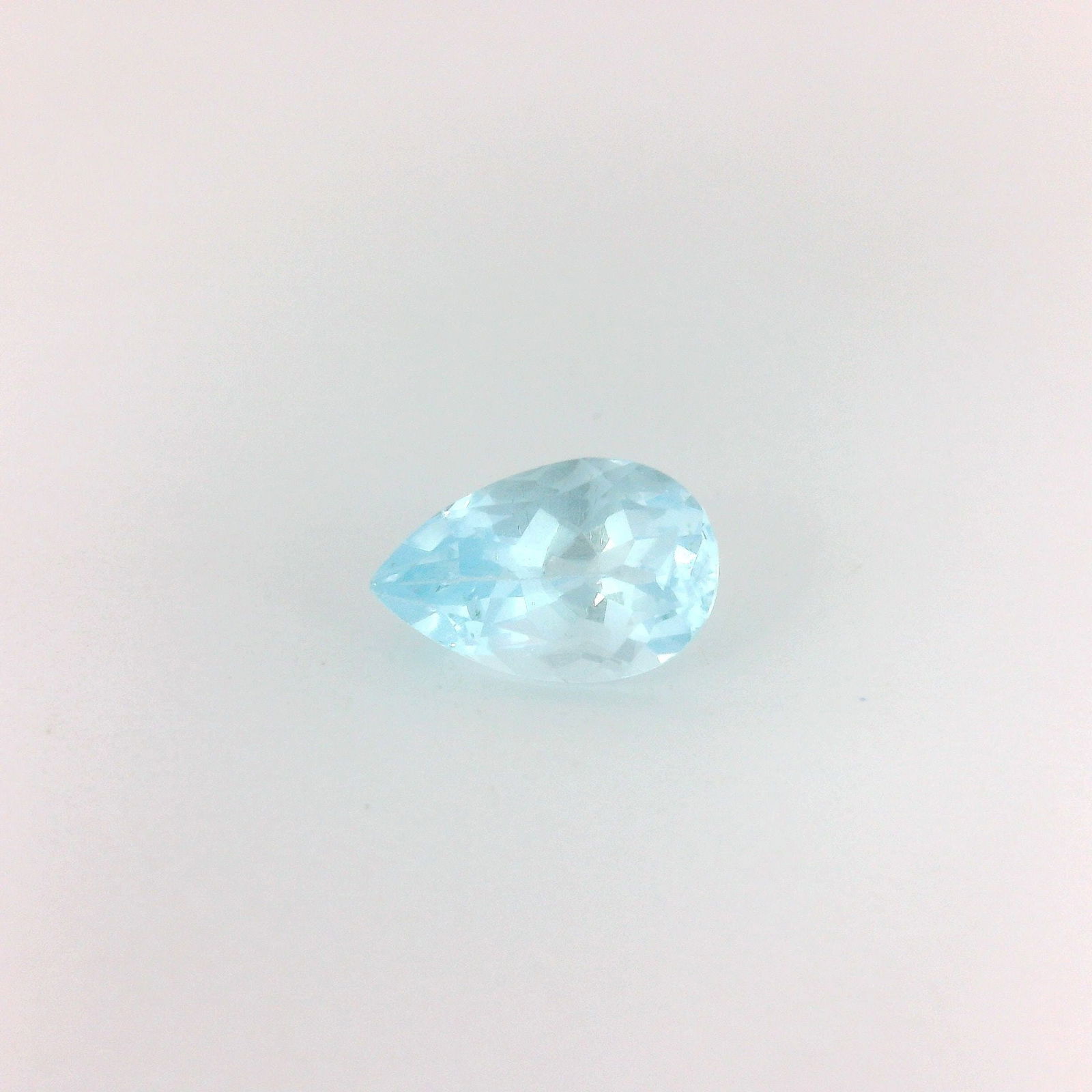 Loose Topaz Gemstone - GSI Pear 1.12ct Blue EC: Loose Topaz Gemstone - GSI Pear 1.12ct Blue EC This listing features Loose Topaz Gemstone - GSI Pear 1.12ct Blue EC. Item specifics are provided below. Item Specifics: Type: Topaz Carat: 1.12 Cut: Fac