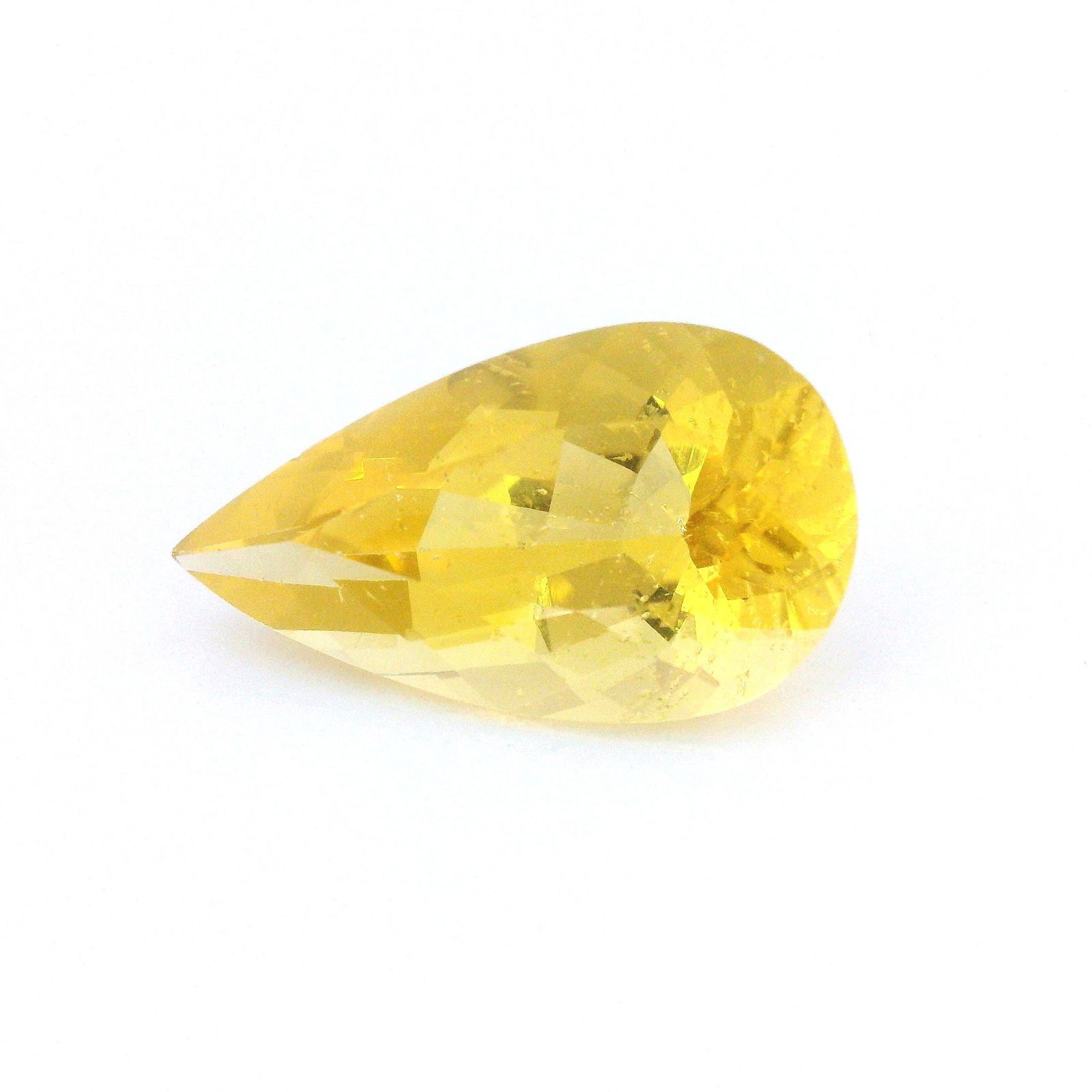 Loose Heliodor Gemstone - GSI Pear 4.17ct Yellow SI: Loose Heliodor Gemstone - GSI Pear 4.17ct Yellow SI This listing features Loose Heliodor Gemstone - GSI Pear 4.17ct Yellow SI. Item specifics are provided below. Item Specifics: Type: Heliodor Carat:
