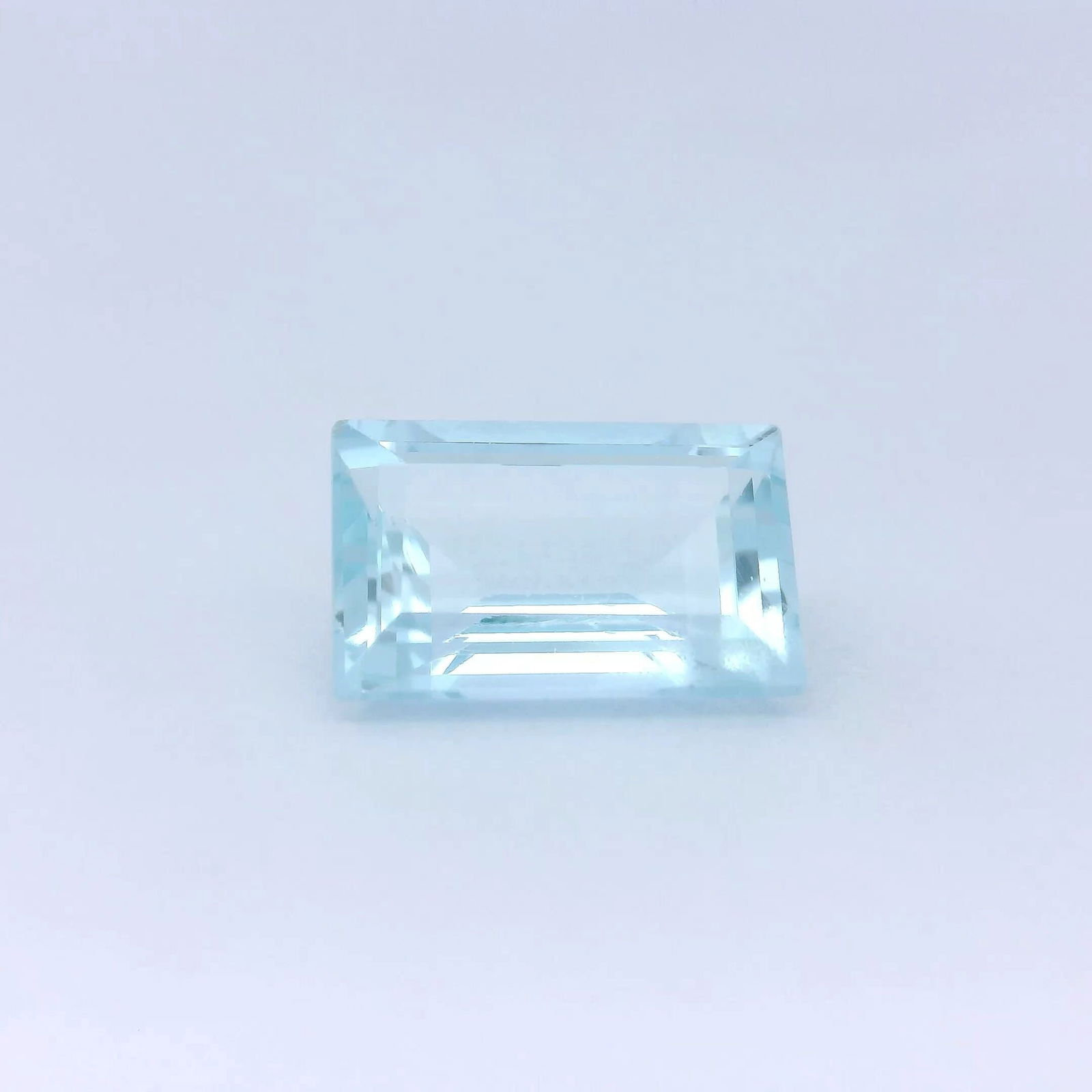 Loose Aquamarine Gemstone - Baguette 2.46ct Blue EC: Loose Aquamarine Gemstone - Baguette 2.46ct Blue EC This listing features Loose Aquamarine Gemstone - Baguette 2.46ct Blue EC. Item specifics are provided below. Item Specifics: Type: Aquamarine Carat