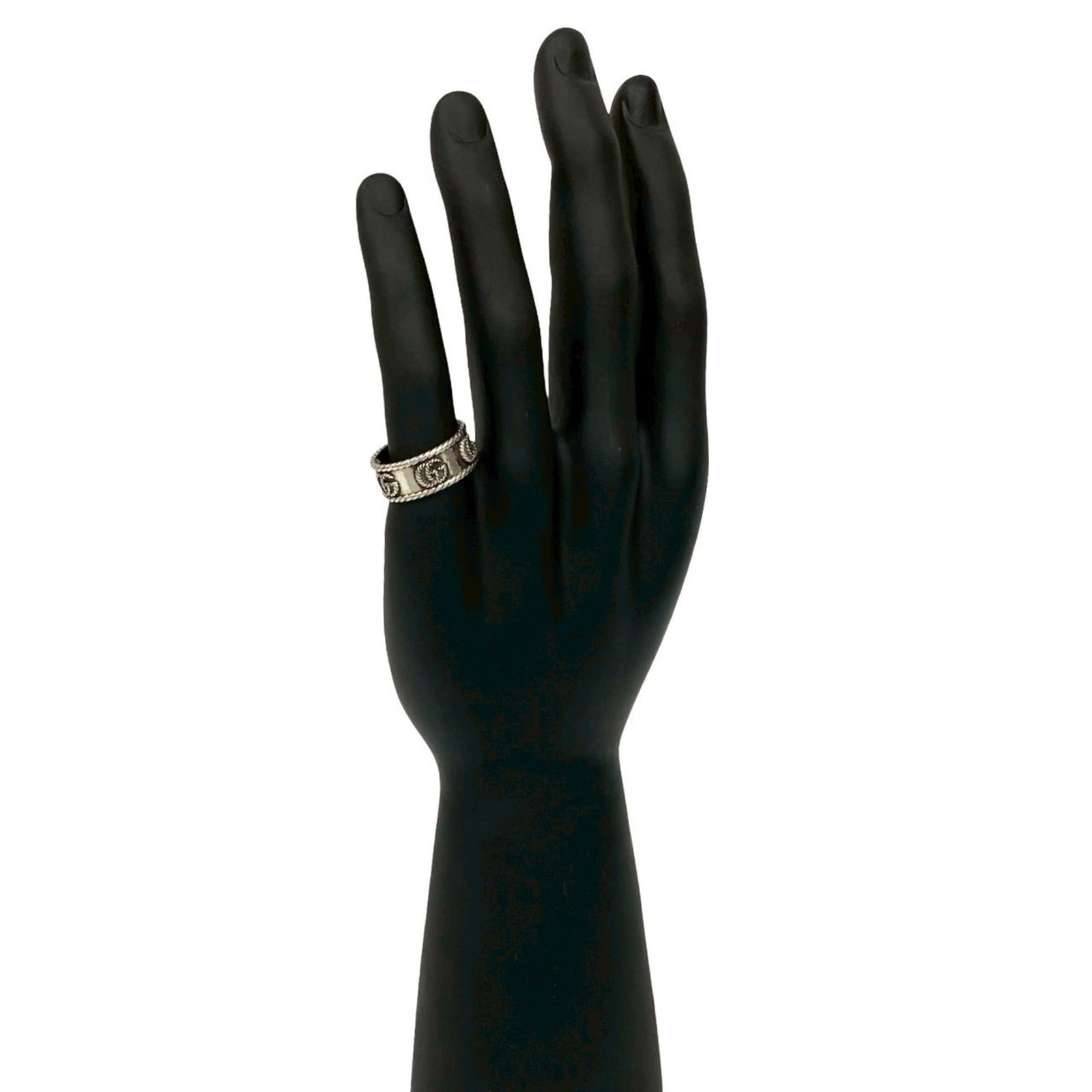 925 Gucci Band Ring Silver: 925 Gucci Band Ring Silver This listing features 925 Gucci Band Ring Silver. Item specifics are provided below. Item Specifics: Brand: Gucci Type: Band Ring Gender: Men Color: Silver Material: Silver