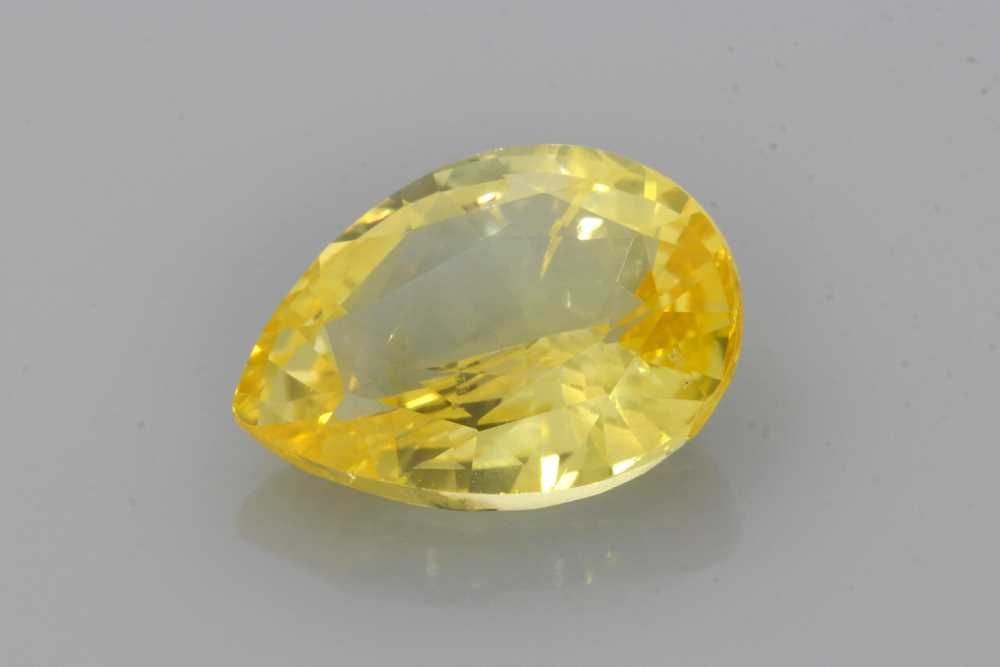 Loose Sapphire Gemstone - GIA Pear 4.99ct Yellow EC: Loose Sapphire Gemstone - GIA Pear 4.99ct Yellow EC This listing features Loose Sapphire Gemstone - GIA Pear 4.99ct Yellow EC. Item specifics are provided below. Item Specifics: Type: Sapphire Carat: