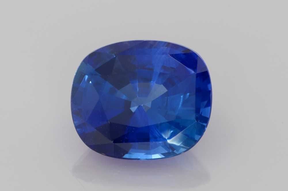 Loose Sapphire Gemstone - Cushion 2.67ct Blue EC: Loose Sapphire Gemstone - Cushion 2.67ct Blue EC This listing features Loose Sapphire Gemstone - Cushion 2.67ct Blue EC. Item specifics are provided below. Item Specifics: Type: Sapphire Carat: 2.67 C
