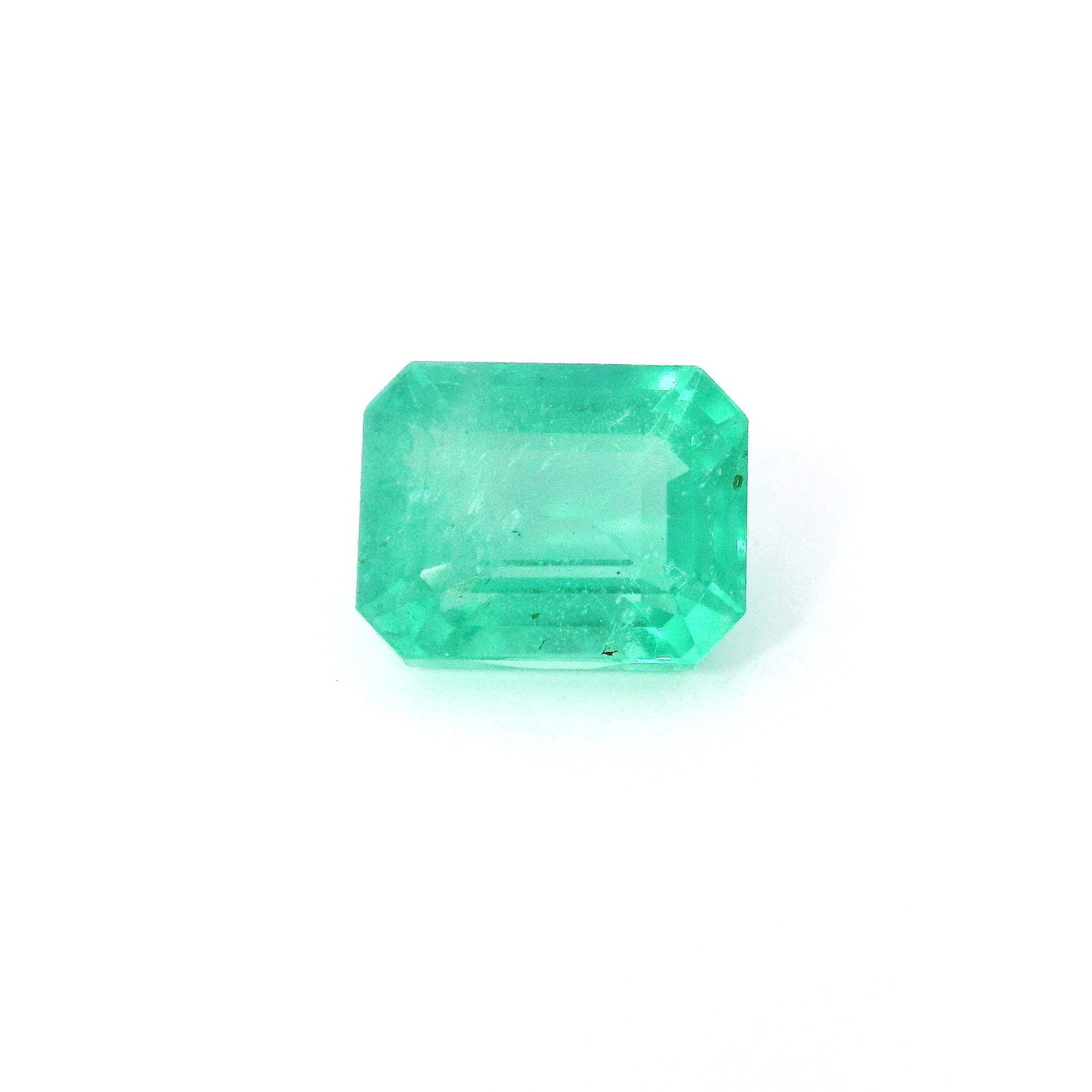 Loose Emerald Gemstone - GSI Octagonal 2.59ct Green SI: Loose Emerald Gemstone - GSI Octagonal 2.59ct Green SI This listing features Loose Emerald Gemstone - GSI Octagonal 2.59ct Green SI. Item specifics are provided below. Item Specifics: Type: Emerald Ca