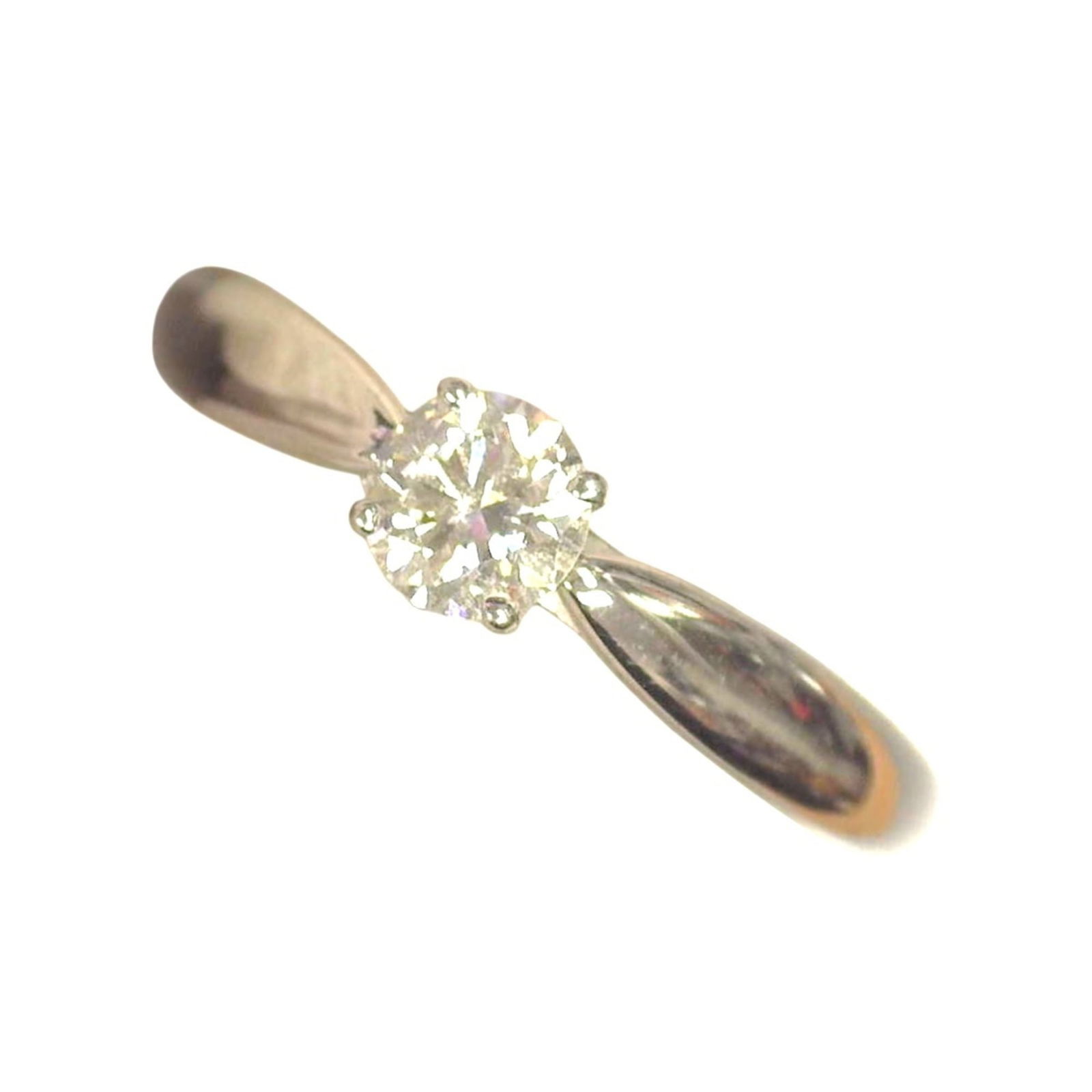 950 Tiffany Band Ring Platinum: 950 Tiffany Band Ring Platinum This listing features 950 Tiffany Band Ring Platinum. Item specifics are provided below. Item Specifics: Brand: Tiffany Type: Band Ring Gender: Women Material: