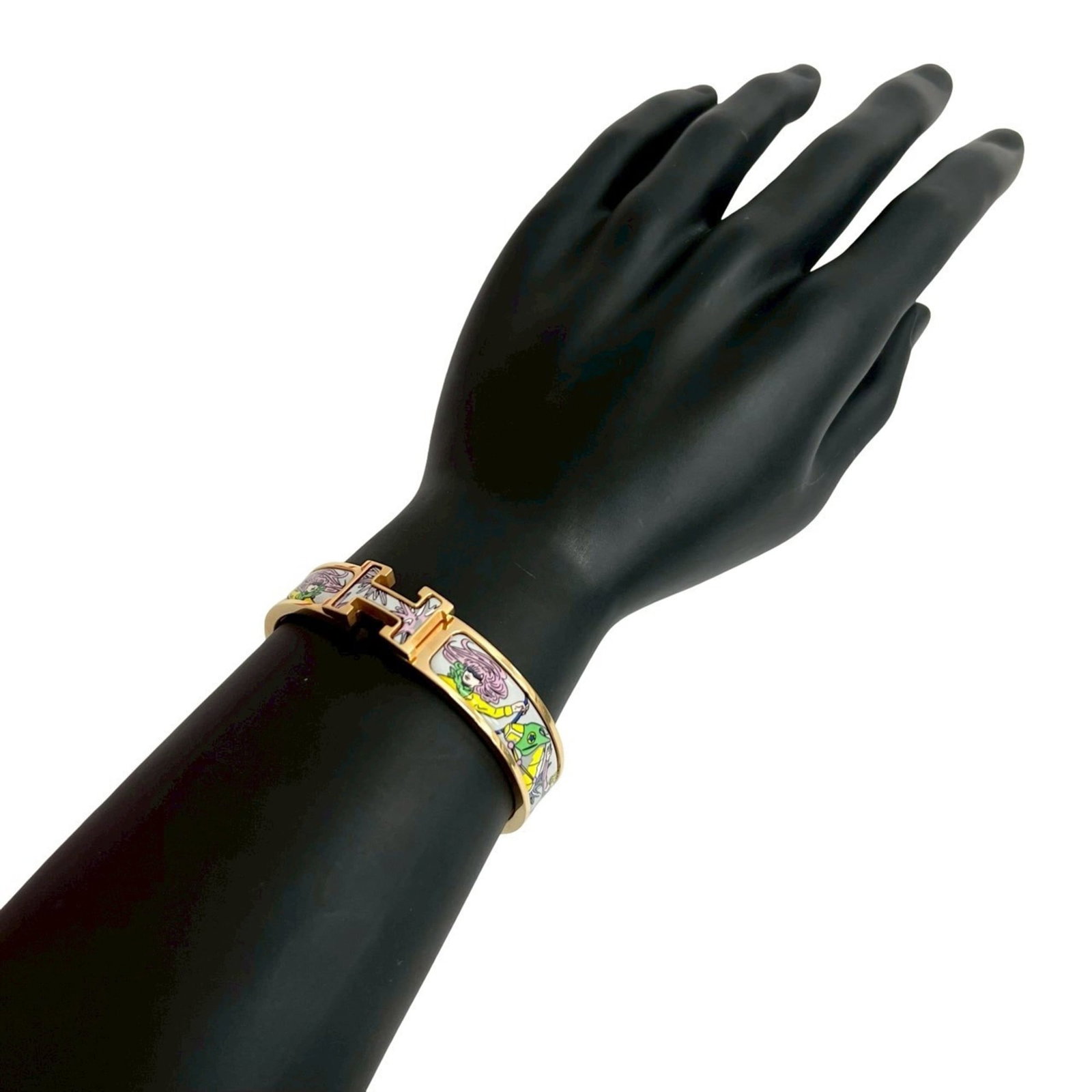 Plating Hermes Charm Bracelet Gold: Plating Hermes Charm Bracelet Gold This listing features Plating Hermes Charm Bracelet Gold. Item specifics are provided below. Item Specifics: Brand: Hermes Type: Charm Bracelet Gender: Women Materia