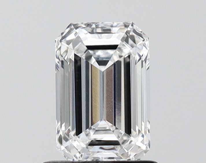 Loose Lab Diamond - IGI Emerald 1.11ct E VVS1: Loose Lab Diamond - IGI Emerald 1.11ct E VVS1 This listing features Loose Lab Diamond - IGI Emerald 1.11ct E VVS1. Item specifics are provided below. Item Specifics: Source: This Is A Real Diamond Gro
