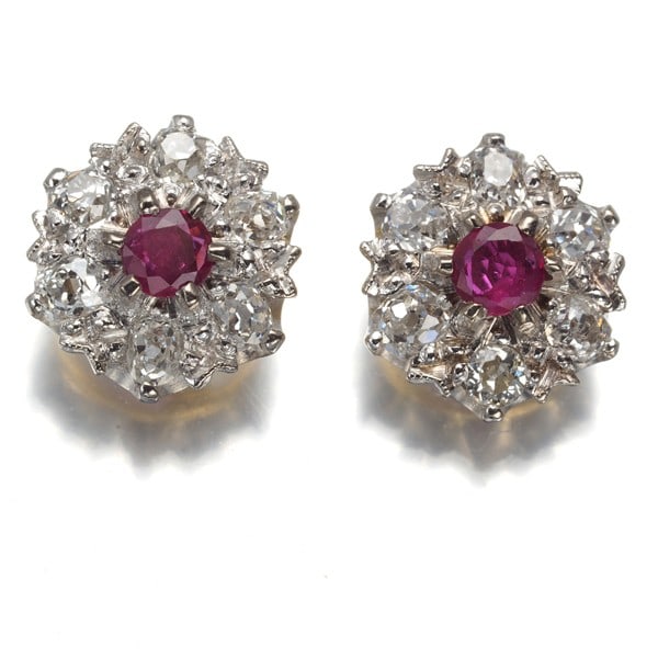 Gold Ruby Diamond Antique Earrings Au50-75?/ 9K White: Gold Ruby Diamond Antique Earrings Au50-75?/ 9K White This listing features Gold Ruby Diamond Antique Earrings Au50-75?/ 9K White. Item specifics are provided below. Item Specifics: Type: Earrings Mai