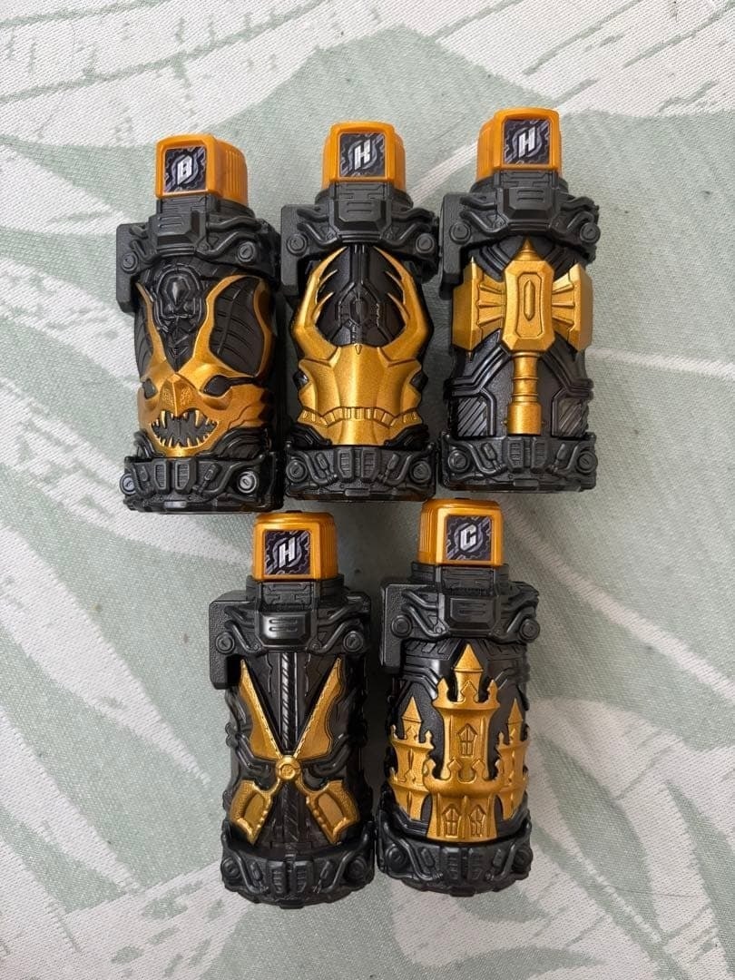 Set Kamen Rider Build DX Lost Full Bottle Set Collectible Toy Used: Set Kamen Rider Build DX Lost Full Bottle Set Collectible Toy Used This listing features Set Kamen Rider Build DX Lost Full Bottle Set Collectible Toy Used. Item specifics are provided below. Item Spe