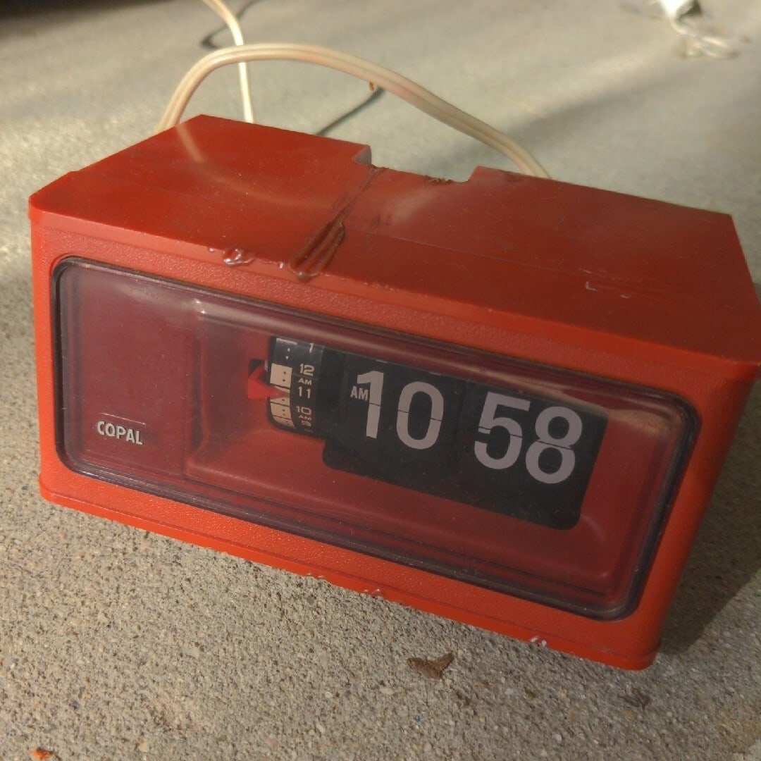 Collectible COPAL RP-160 Vintage Flip Clock Orange Retro Alarm Working: Collectible COPAL RP-160 Vintage Flip Clock Orange Retro Alarm Working This listing features Collectible COPAL RP-160 Vintage Flip Clock Orange Retro Alarm Working. Item specifics are provided below.