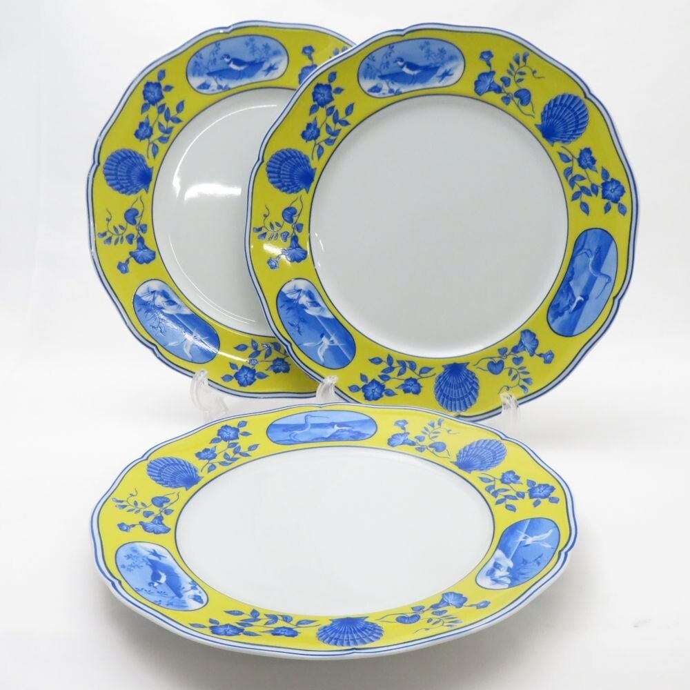 3 LYNN CHASE Costa Azzurra Dinner Plate 10.2 inches Porcelain Set Of: 3 LYNN CHASE Costa Azzurra Dinner Plate 10.2 inches Porcelain Set Of This listing features 3 LYNN CHASE Costa Azzurra Dinner Plate 10.2 inches Porcelain Set Of. Item specifics are provided below. Item