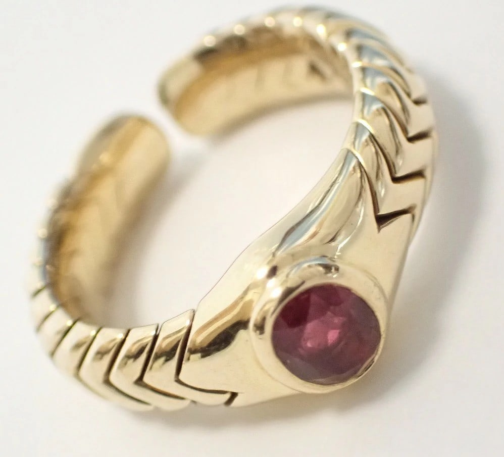 Box Bvlgari Spiga Red Tourmaline 18k Yellow Gold Stretchable Ring with Original: Box Bvlgari Spiga Red Tourmaline 18k Yellow Gold Stretchable Ring with Original This listing features Box Bvlgari Spiga Red Tourmaline 18k Yellow Gold Stretchable Ring with Original. Item specifics ar