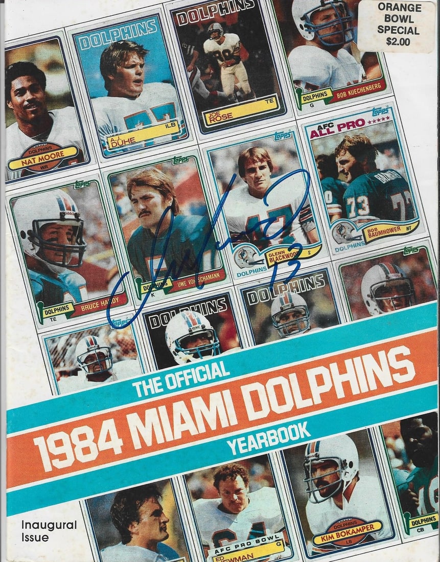 (Beckett) Dan Marino 1984 Autographed Dolphins Yearbook: (Beckett) Dan Marino 1984 Autographed Dolphins Yearbook This listing features (Beckett) Dan Marino 1984 Autographed Dolphins Yearbook. Item specifics are provided below. Item Specifics: Dan Marino 198