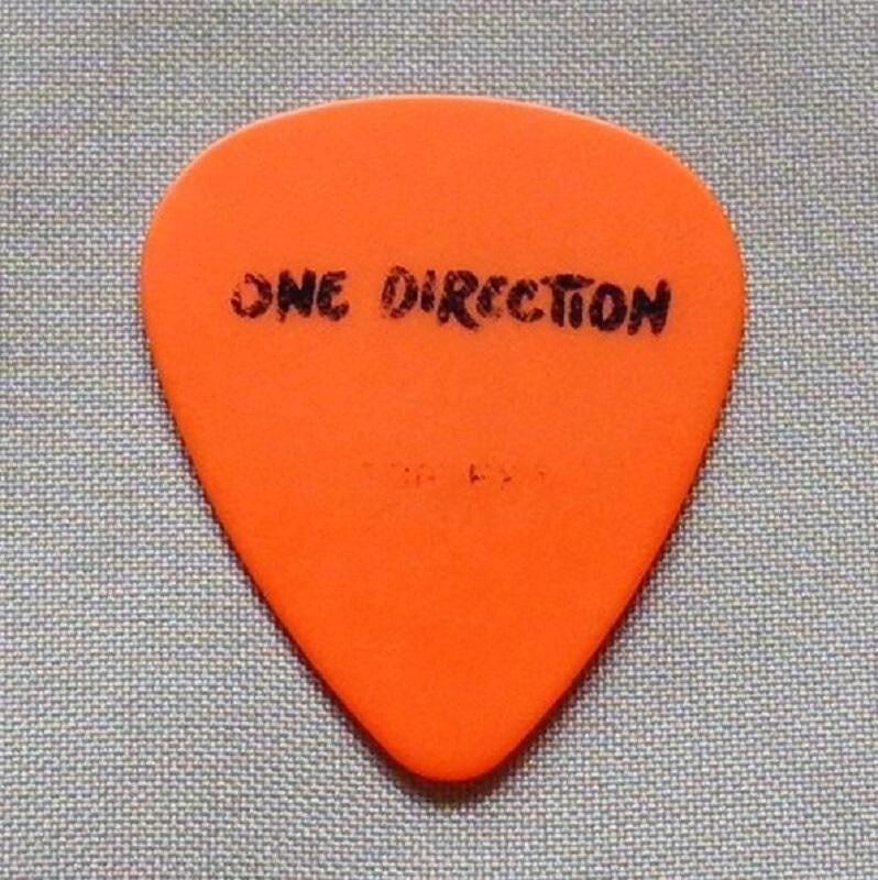 Pick One Direction 1D On The Road Again Tour 2015 in Japan Guitar: Pick One Direction 1D On The Road Again Tour 2015 in Japan Guitar This listing features Pick One Direction 1D On The Road Again Tour 2015 in Japan Guitar. Item specifics are provided below. Item Speci
