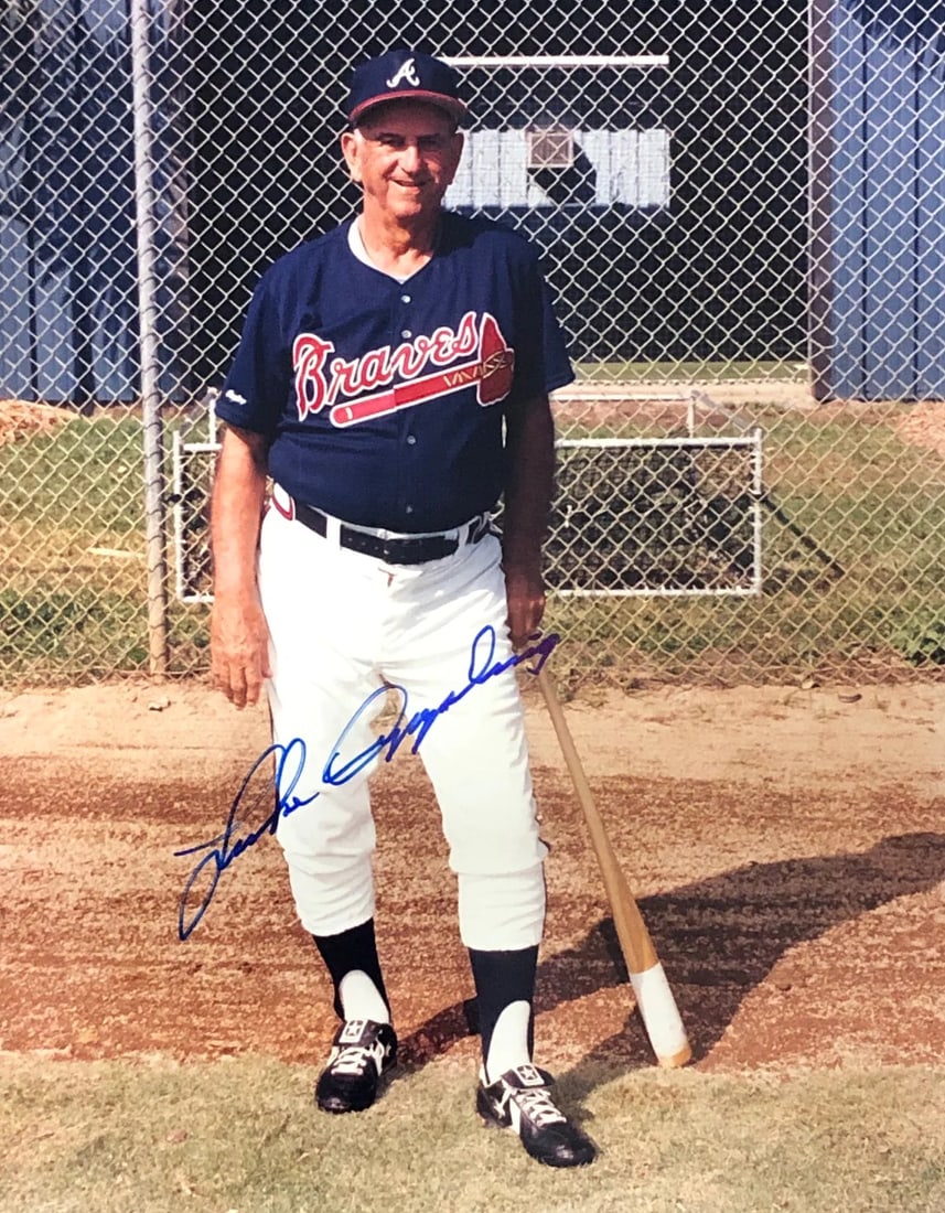 Photo Luke Appling Autographed 8x10: Photo Luke Appling Autographed 8x10 This listing features Photo Luke Appling Autographed 8x10. Item specifics are provided below. Item Specifics: Luke Appling Autographed 8x10 Photo-Atlanta Braves.Sig