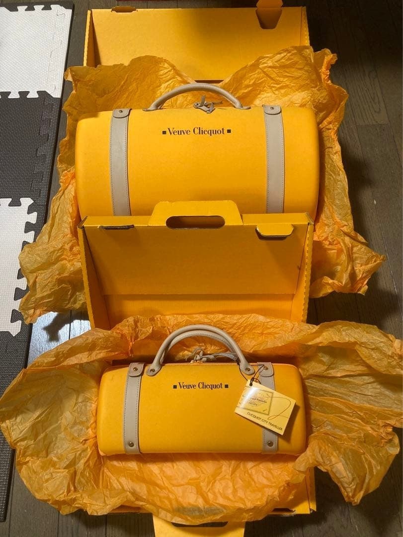 Travel Veuve Clicquot Case Champagne Traveler Carry Bag Bottle Holder: Travel Veuve Clicquot Case Champagne Traveler Carry Bag Bottle Holder This listing features Travel Veuve Clicquot Case Champagne Traveler Carry Bag Bottle Holder. Item specifics are provided below. It