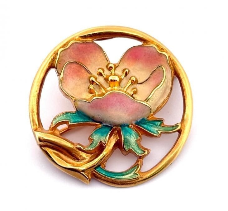 Jewelry Masriera 18k Yellow Gold Enamel Flower Petal Leaf Motif Pin Brooch Fine: Jewelry Masriera 18k Yellow Gold Enamel Flower Petal Leaf Motif Pin Brooch Fine This listing features Jewelry Masriera 18k Yellow Gold Enamel Flower Petal Leaf Motif Pin Brooch Fine. Item specifics ar