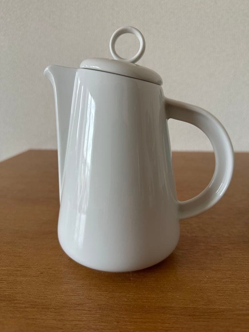 Tableware Alessi Tea Pot Bavero Series Stainless Steel Modern Design Collectible: Tableware Alessi Tea Pot Bavero Series Stainless Steel Modern Design Collectible This listing features Tableware Alessi Tea Pot Bavero Series Stainless Steel Modern Design Collectible. Item specifics