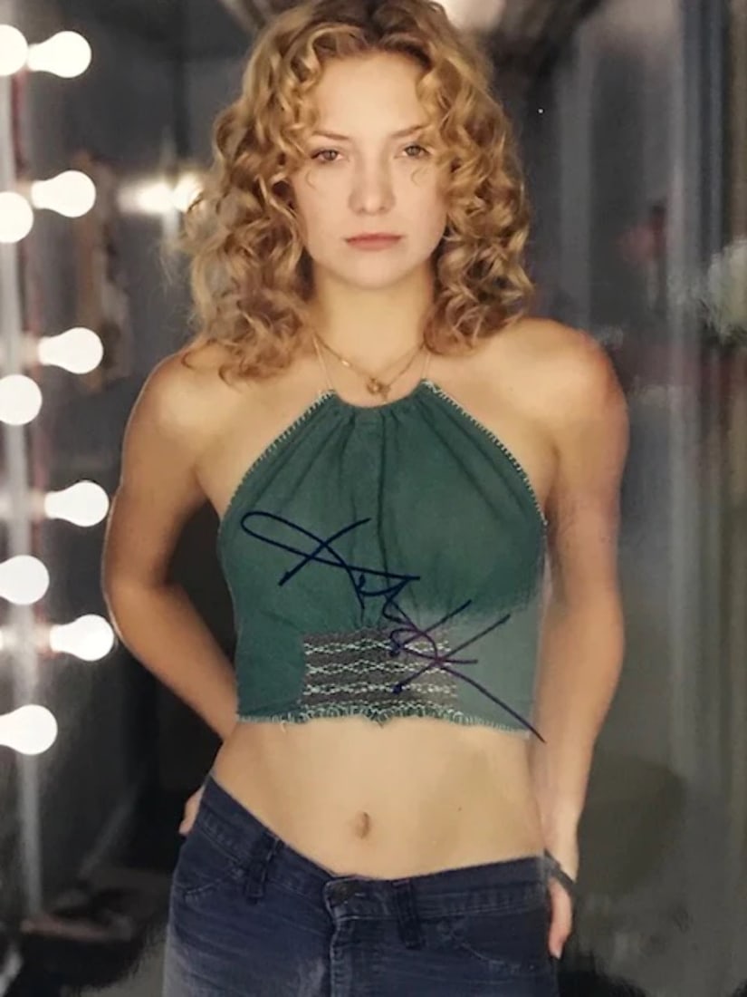 Photo Kate Hudson Autographed 8x10 Celebrity: Photo Kate Hudson Autographed 8x10 Celebrity This listing features Photo Kate Hudson Autographed 8x10 Celebrity. Item specifics are provided below. Item Specifics: Kate Hudson Autographed 8x10 Celebri