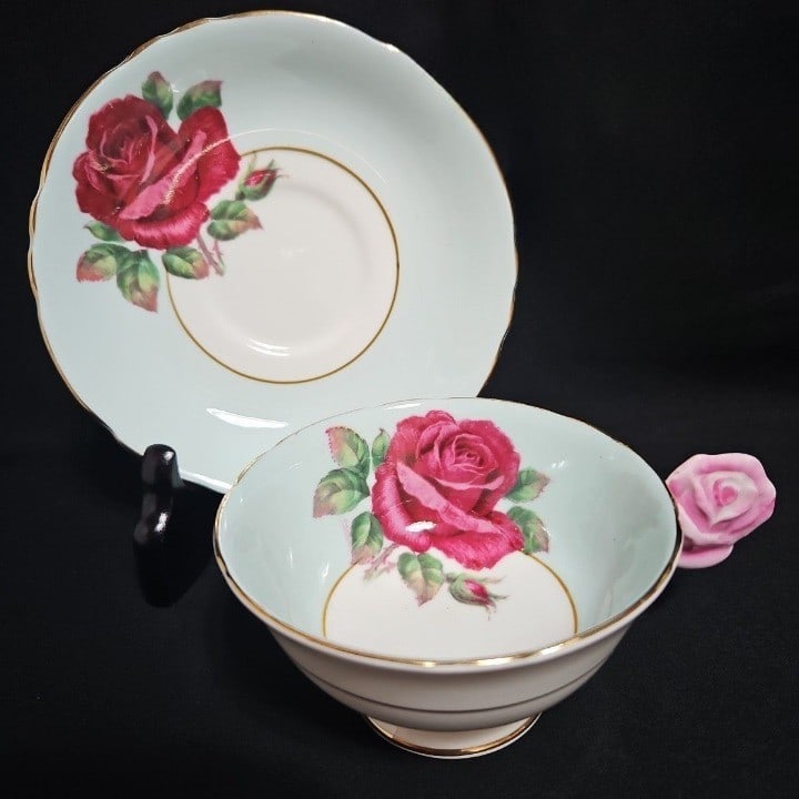 Antique Paragon Rose Handle Cabbage Rose Cup Saucer Signed by Reg Johnson 1934: Antique Paragon Rose Handle Cabbage Rose Cup Saucer Signed by Reg Johnson 1934 This listing features Antique Paragon Rose Handle Cabbage Rose Cup Saucer Signed by Reg Johnson 1934. Item specifics are