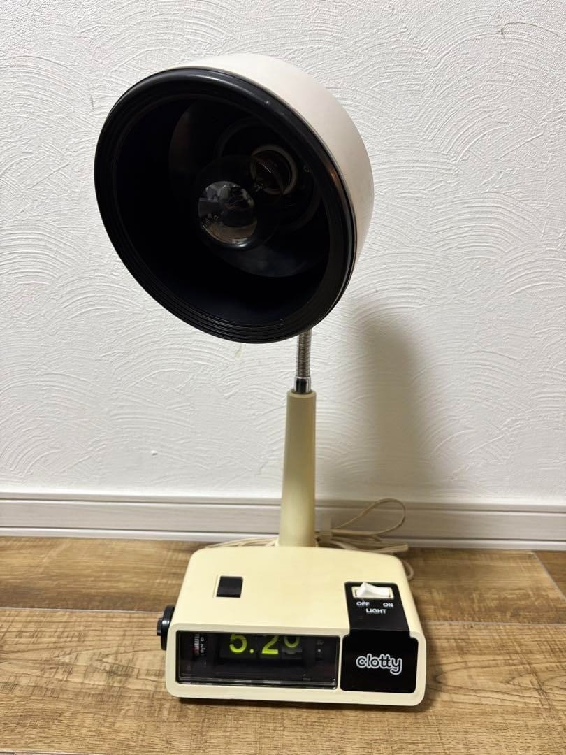 RARE Toshiba Clotty IL1502 Flip Clock Alarm Light Japan Vintage Retro Working (1 of 7)