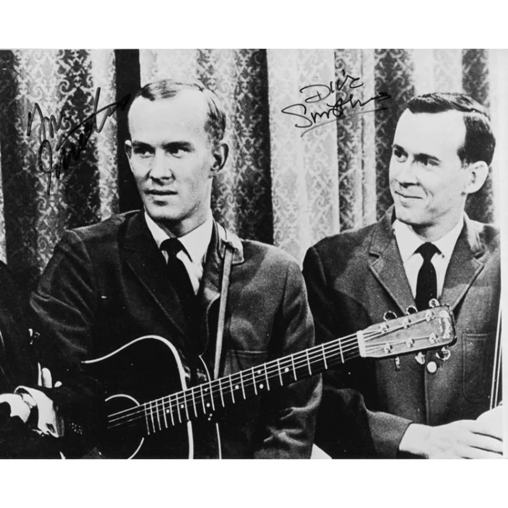 Photo The Smothers Brothers Tom Smothers & Dick Smothers Autographed 8x10: Photo The Smothers Brothers Tom Smothers & Dick Smothers Autographed 8x10 This listing features Photo The Smothers Brothers Tom Smothers & Dick Smothers Autographed 8x10. Item specifics are provided b
