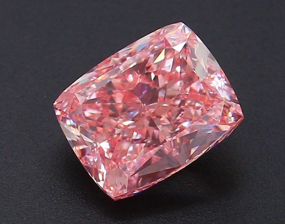 Loose Lab Diamond - IGI Cushion Modified 3.36ct Fancy Vivid Pink VS1: Loose Lab Diamond - IGI Cushion Modified 3.36ct Fancy Vivid Pink VS1 This listing features Loose Lab Diamond - IGI Cushion Modified 3.36ct Fancy Vivid Pink VS1. Item specifics are provided below. 