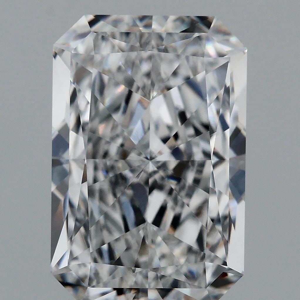 Loose Lab Diamond - IGI Radiant 4.01ct E VVS2: Loose Lab Diamond - IGI Radiant 4.01ct E VVS2 This listing features Loose Lab Diamond - IGI Radiant 4.01ct E VVS2. Item specifics are provided below. Item Specifics: Source: This Is A Real Diamond