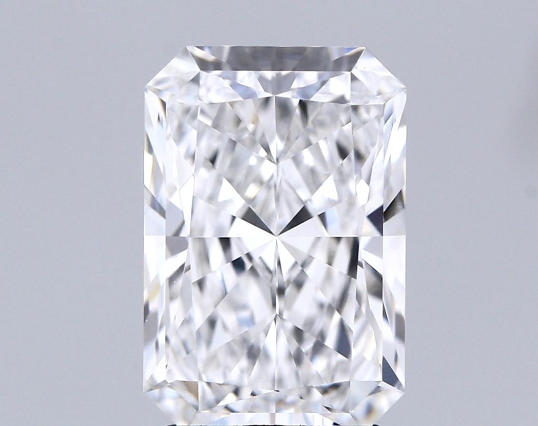 Loose Lab Diamond - GIA Radiant 4.11ct E VVS2 (1 of 1)