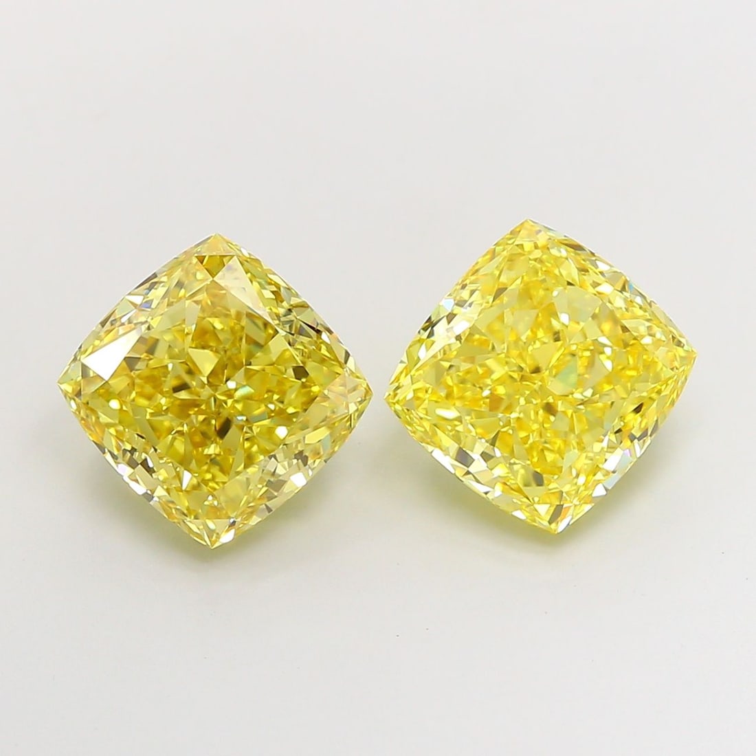 Loose Lab Diamond - IGI Cushion Modified 4.1ct Fancy Vivid Yellow VVS2 (1 of 1)