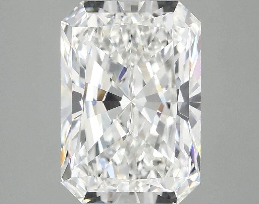 Loose Lab Diamond - IGI Radiant 3.06ct E VVS2: Loose Lab Diamond - IGI Radiant 3.06ct E VVS2 This listing features Loose Lab Diamond - IGI Radiant 3.06ct E VVS2. Item specifics are provided below. Item Specifics: Source: This Is A Real Diamond