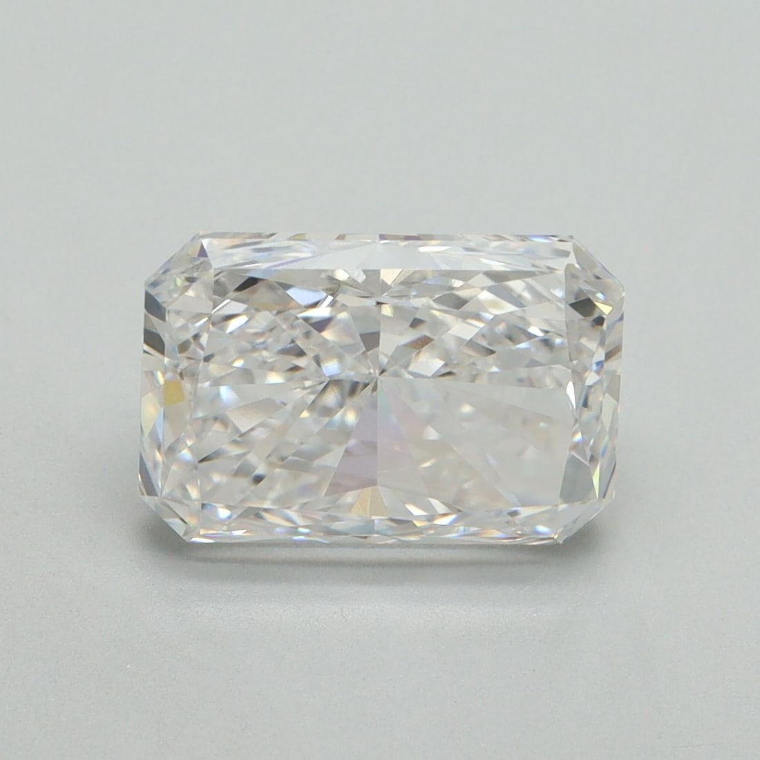 Loose Lab Diamond - GIA Radiant 3.56ct E VVS2: Loose Lab Diamond - GIA Radiant 3.56ct E VVS2 This listing features Loose Lab Diamond - GIA Radiant 3.56ct E VVS2. Item specifics are provided below. Item Specifics: Source: This Is A Real Diamond Gro