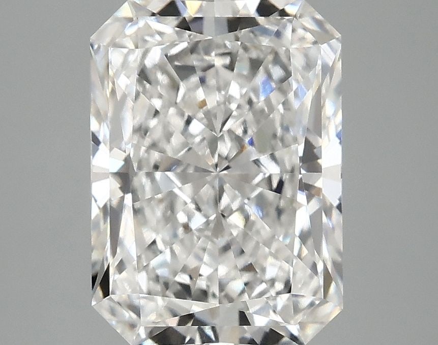 Loose Lab Diamond - IGI Radiant 3.03ct E VS1 (1 of 1)