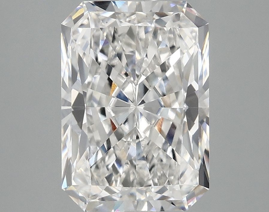 Loose Lab Diamond - IGI Radiant 3.02ct E VS1: Loose Lab Diamond - IGI Radiant 3.02ct E VS1 This listing features Loose Lab Diamond - IGI Radiant 3.02ct E VS1. Item specifics are provided below. Item Specifics: Source: This Is A Real Diamond Grown