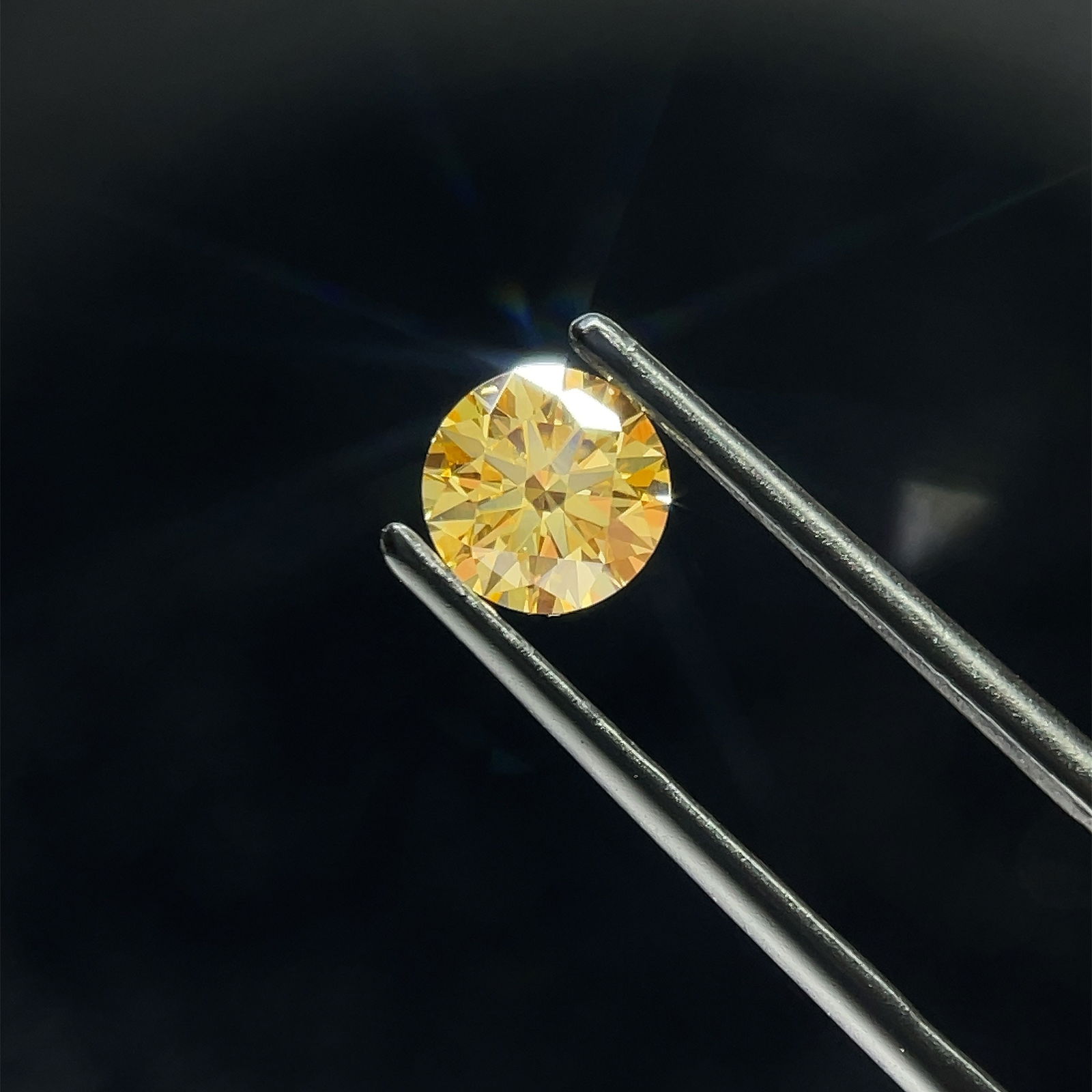 Ideal Loose Lab Diamond - Round 1.01ct Yellow VS1: Ideal Loose Lab Diamond - Round 1.01ct Yellow VS1 This listing features Ideal Loose Lab Diamond - Round 1.01ct Yellow VS1. Item specifics are provided below. Item Specifics: Source: This Is A Real