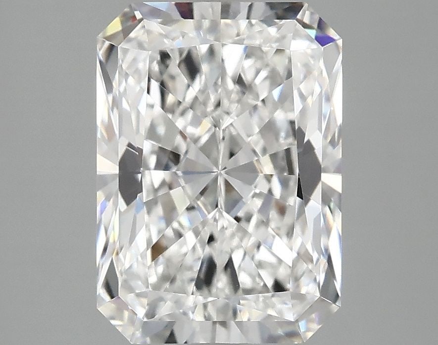 Loose Lab Diamond - IGI Radiant 3.07ct E VVS2: Loose Lab Diamond - IGI Radiant 3.07ct E VVS2 This listing features Loose Lab Diamond - IGI Radiant 3.07ct E VVS2. Item specifics are provided below. Item Specifics: Source: This Is A Real Diamond
