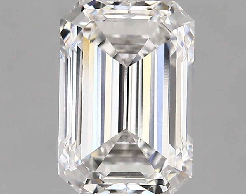 Loose Lab Diamond - IGI Emerald 2.82ct E VVS2: Loose Lab Diamond - IGI Emerald 2.82ct E VVS2 This listing features Loose Lab Diamond - IGI Emerald 2.82ct E VVS2. Item specifics are provided below. Item Specifics: Source: This Is A Real Diamond Gro