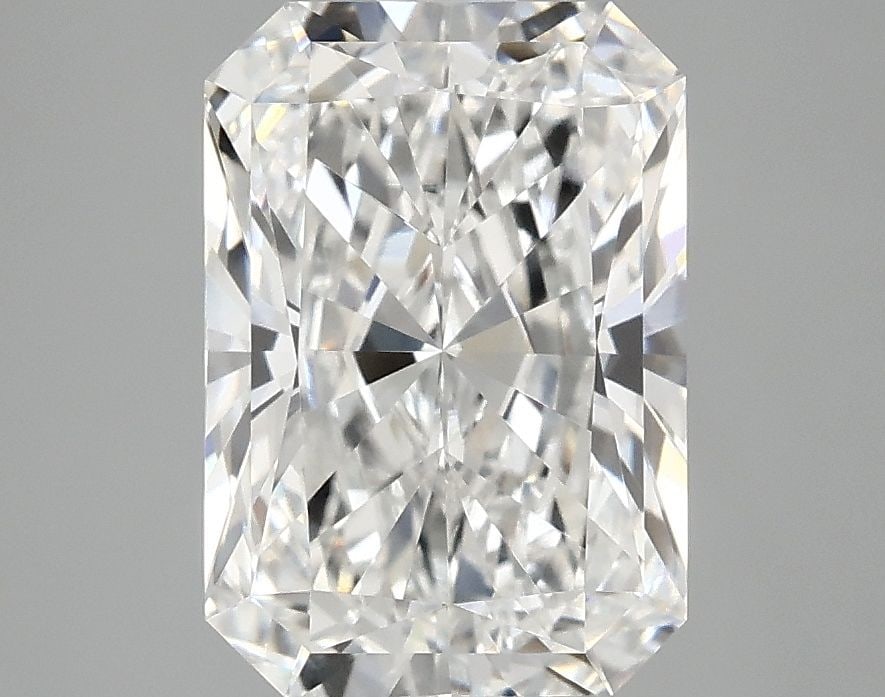 Loose Lab Diamond - IGI Radiant 3.02ct E VS1: Loose Lab Diamond - IGI Radiant 3.02ct E VS1 This listing features Loose Lab Diamond - IGI Radiant 3.02ct E VS1. Item specifics are provided below. Item Specifics: Source: This Is A Real Diamond Grown